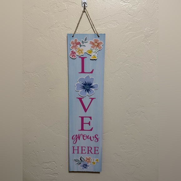 Other - ‘Love Grows Here’ Floral Wall Sign - Blue and Pink